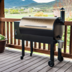 Traeger Texas Elite 34 Wood Pellet Grill & Smoker with Cover